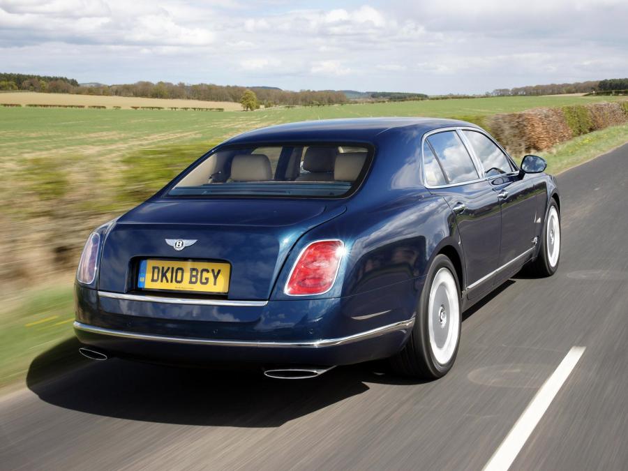  Bentley Mulsanne 2010 года  (UK) (фото 11 из 31)